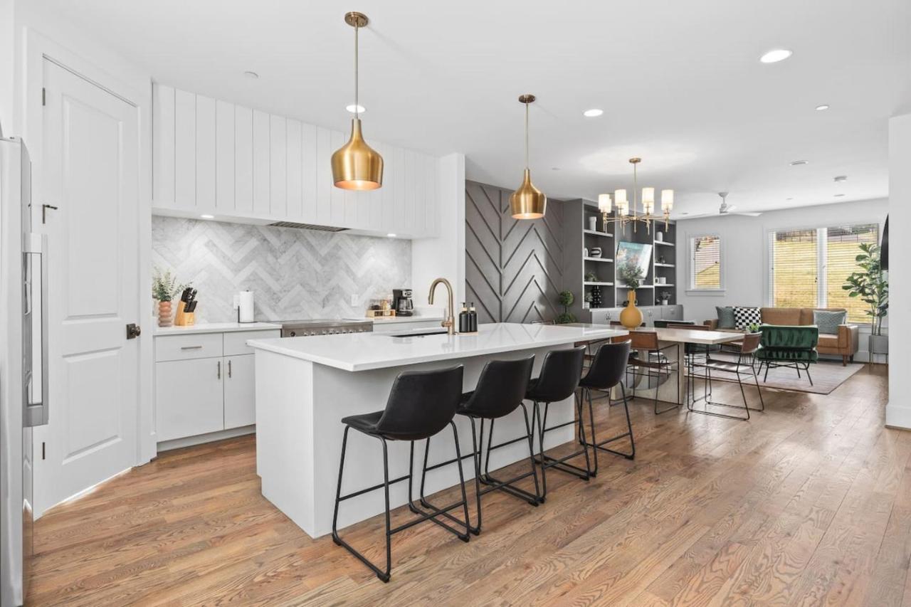 TWO Adjacent Homes by 12 South and Belmont that Sleeps 24