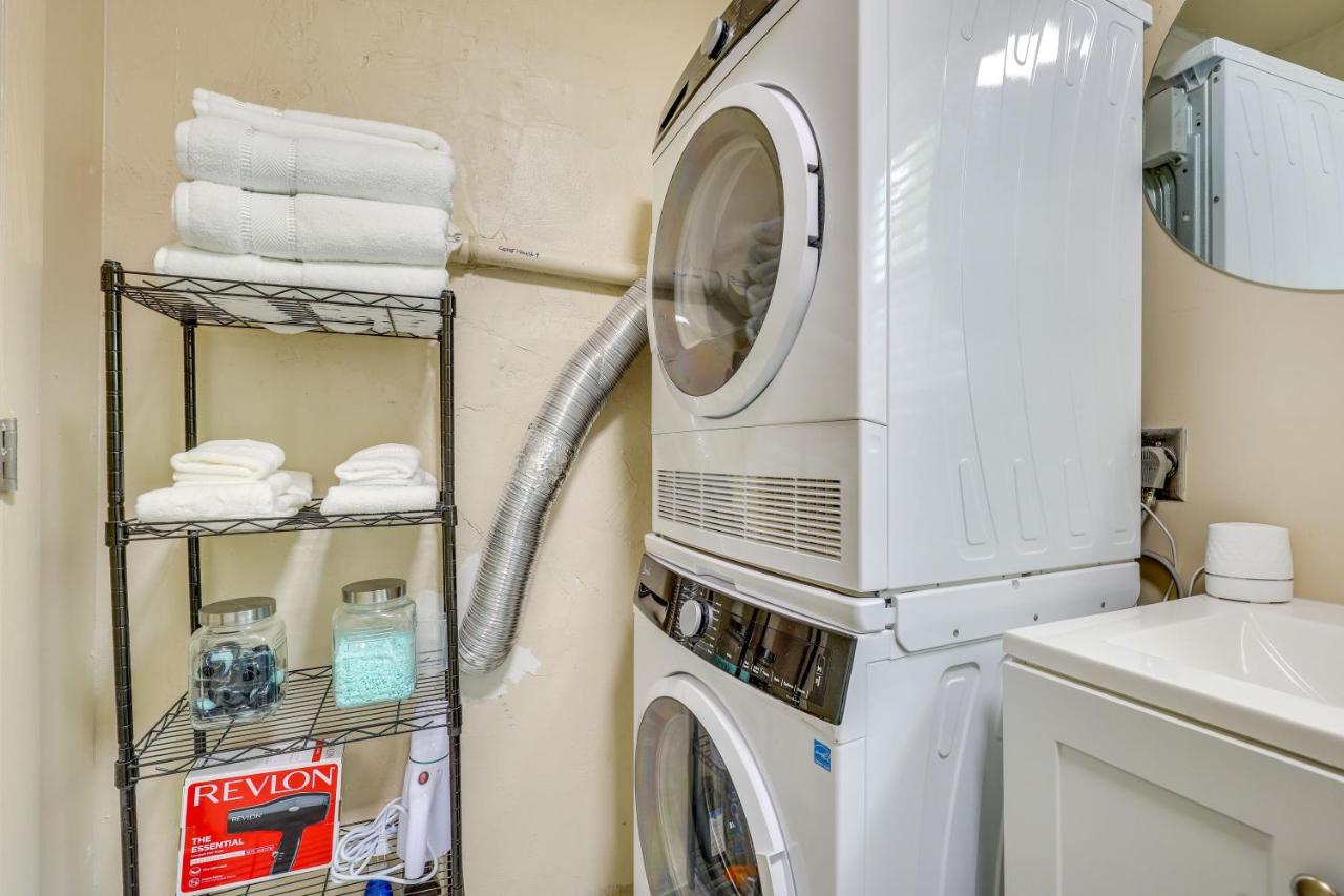 2 Mi to Hard Rock Stadium Studio in Miami Gardens - 5