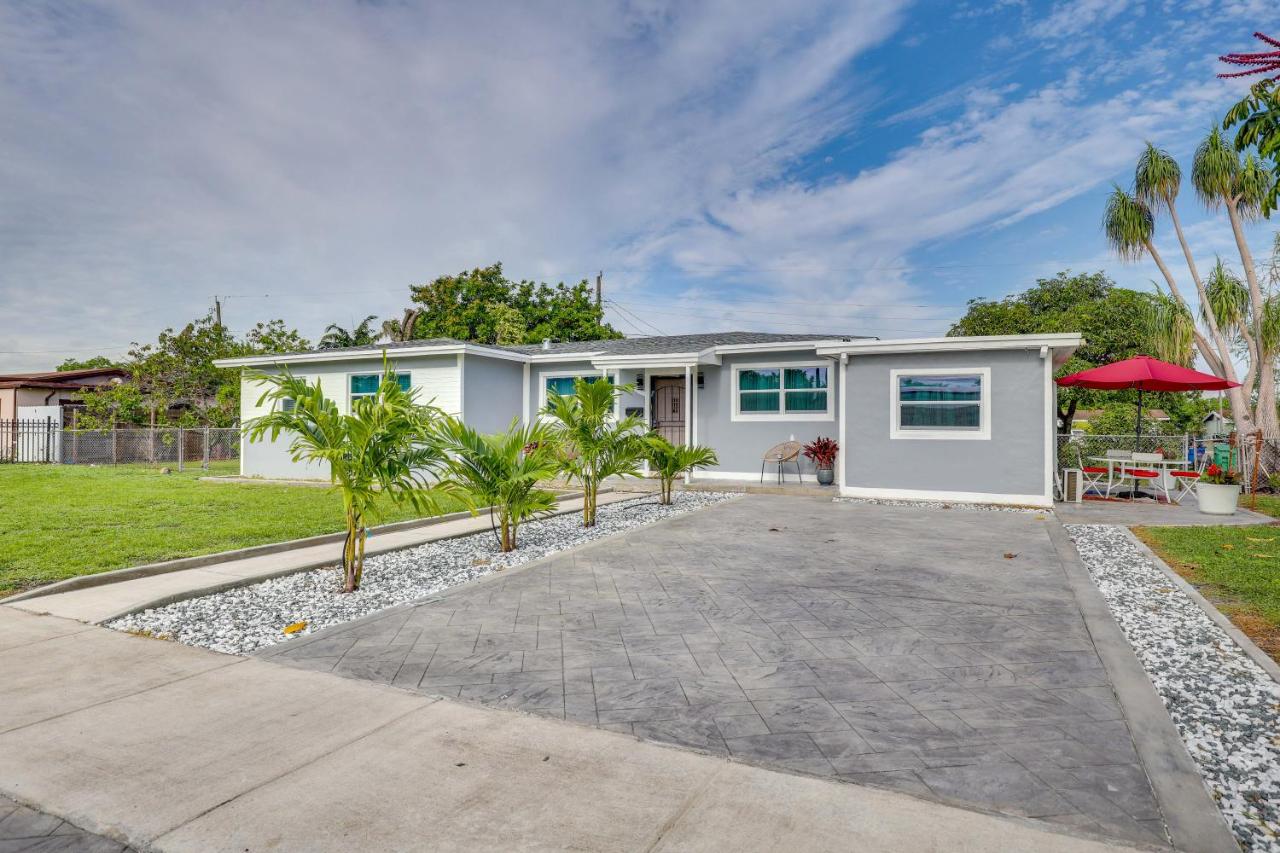 2 Mi to Hard Rock Stadium Studio in Miami Gardens