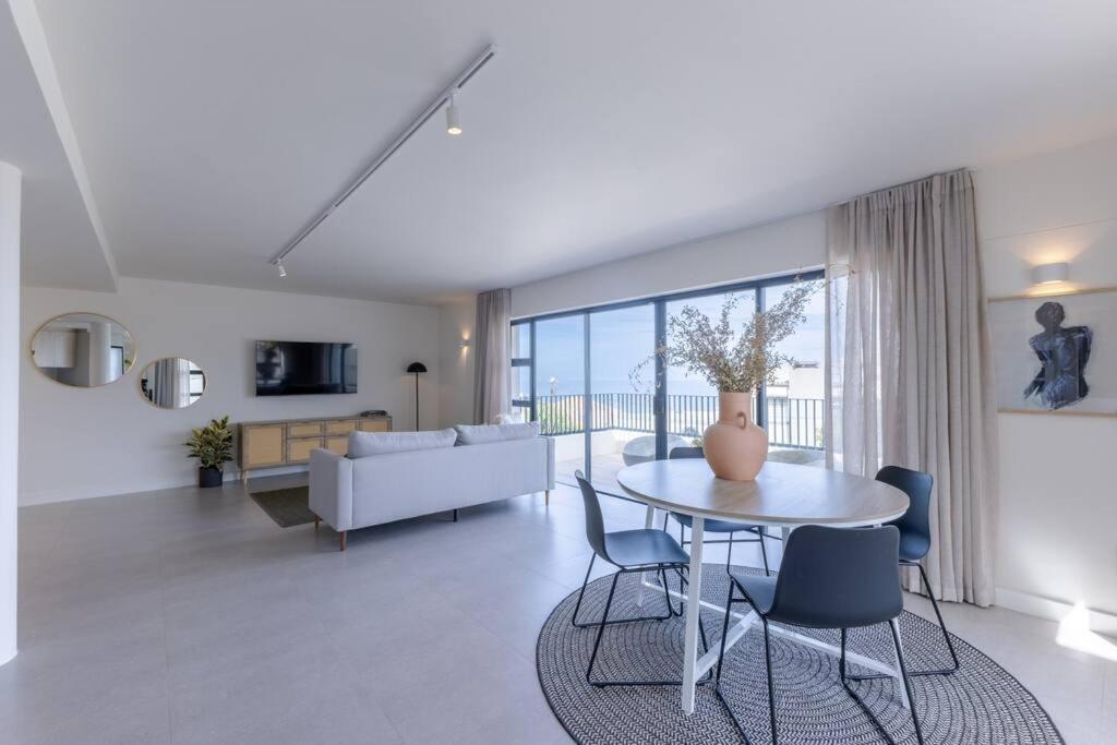 Stylish Sea View Apartment in Camps Bay - 5