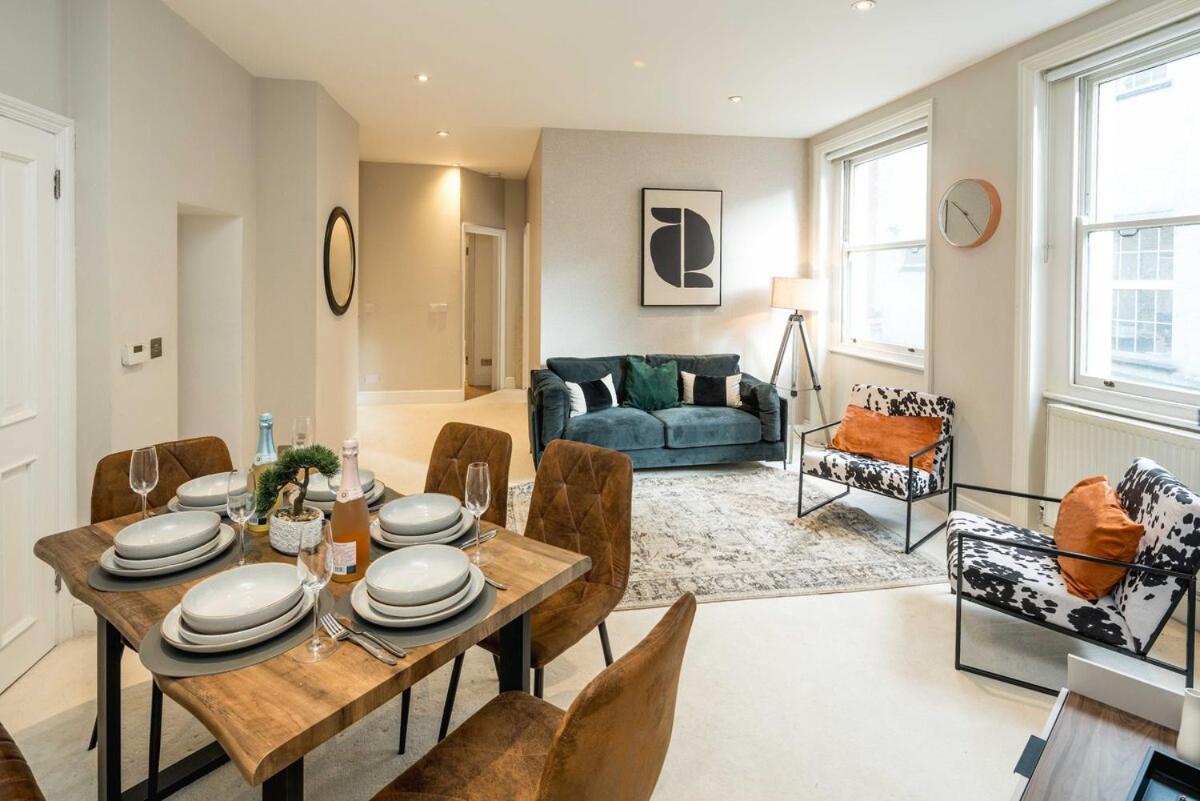 1 min Oxford Street! - 4