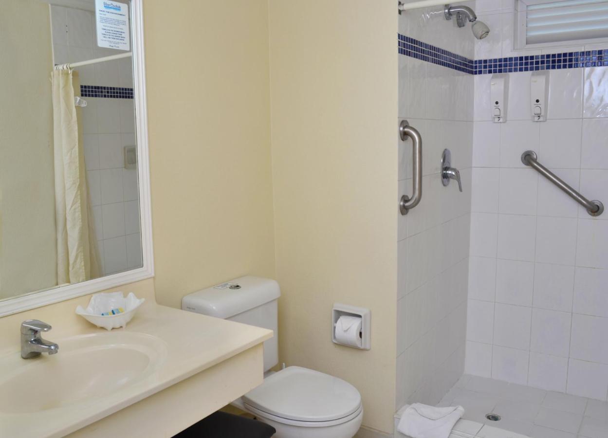 Blue Orchids Beach Hotel - 5