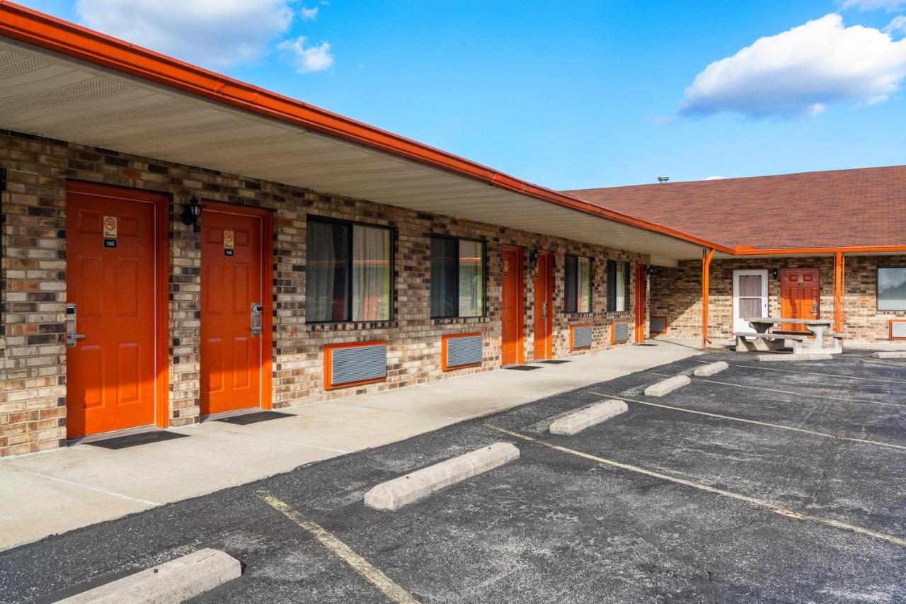 Your Host Motel — photo 12