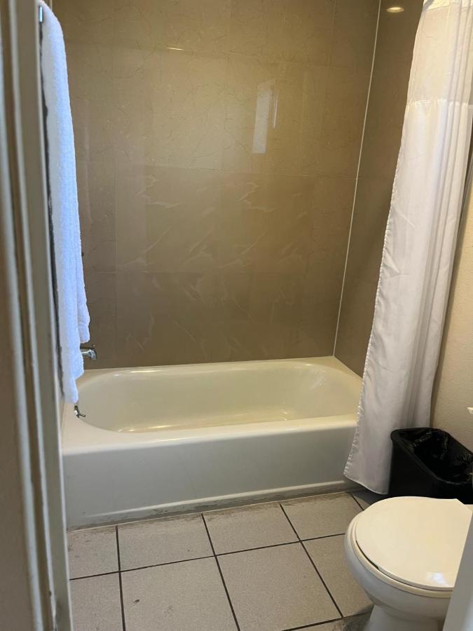 San Diego Inn Motel — photo 8