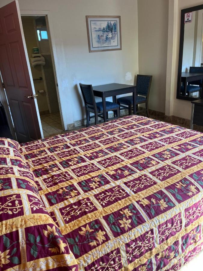 San Diego Inn Motel — photo 4