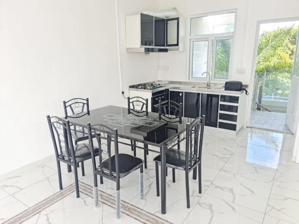 Family Perfect - Lovely New 2-Bedroom Apartment - 4