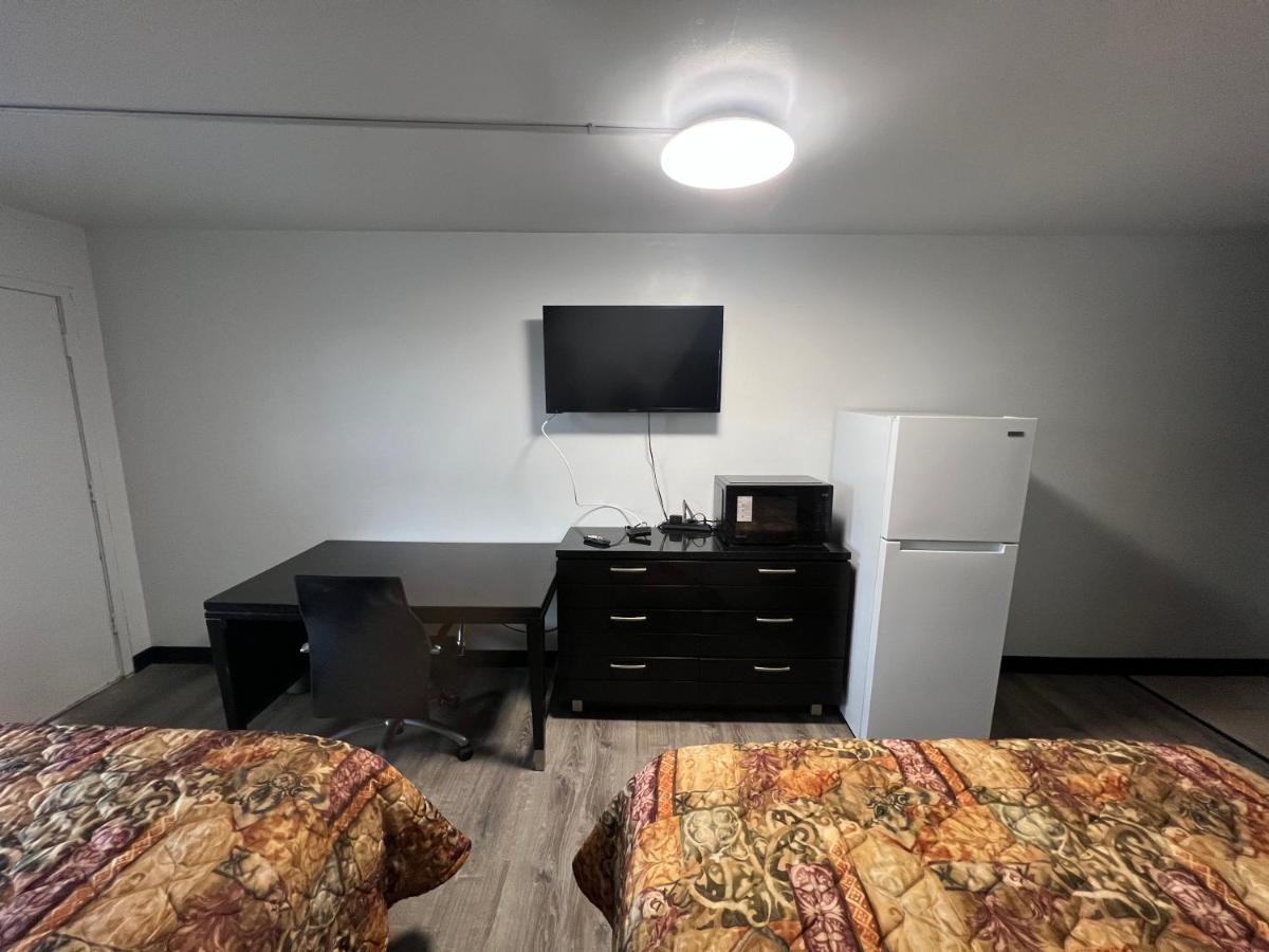 Economy Inn Daily & Weekly Rates — photo 12