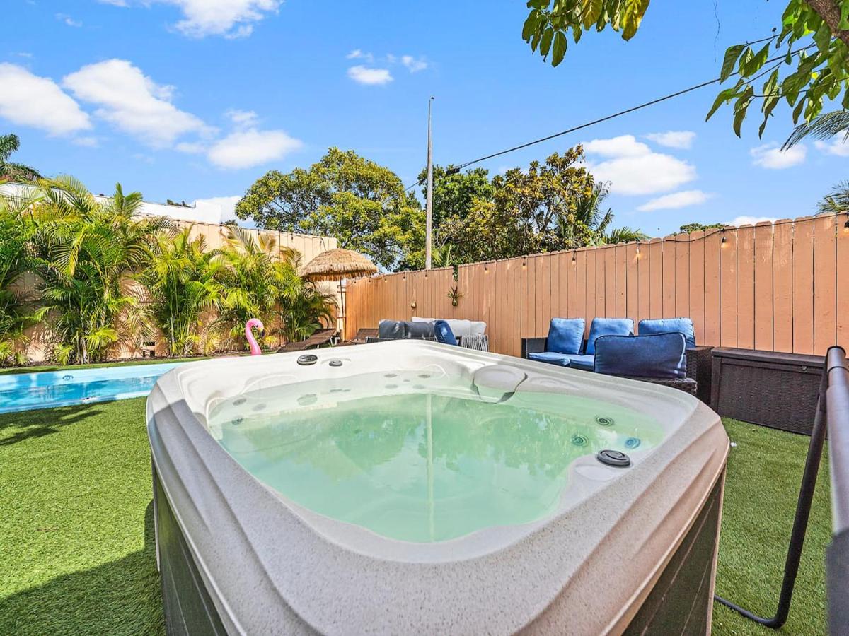 Villa Bonita 6BR Pool Hot Tub Game Room - 4