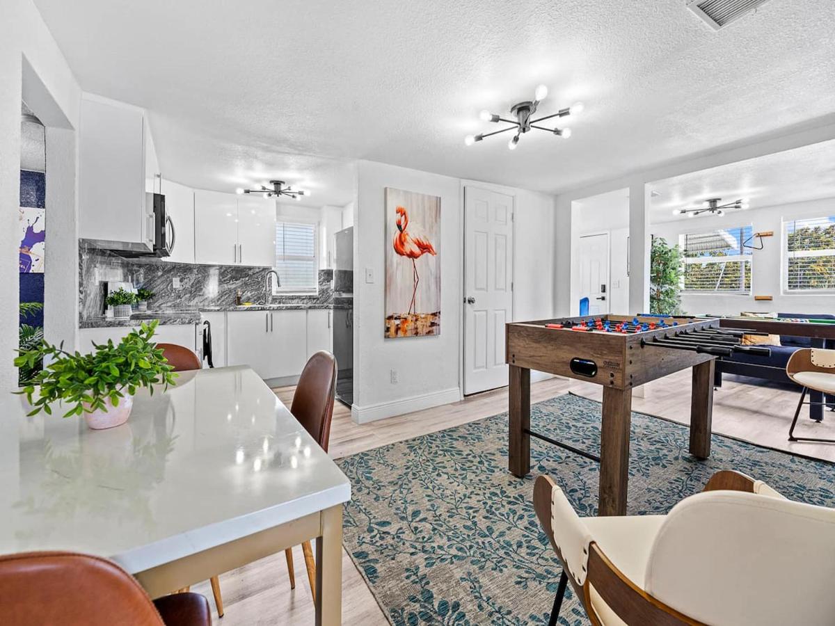 Villa Bonita 6BR Pool Hot Tub Game Room - 2