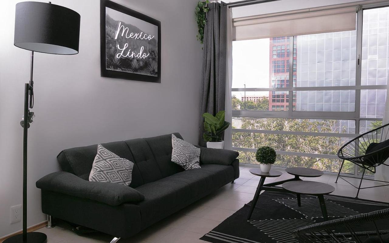 Near Alameda Central and Palace of Fine Arts