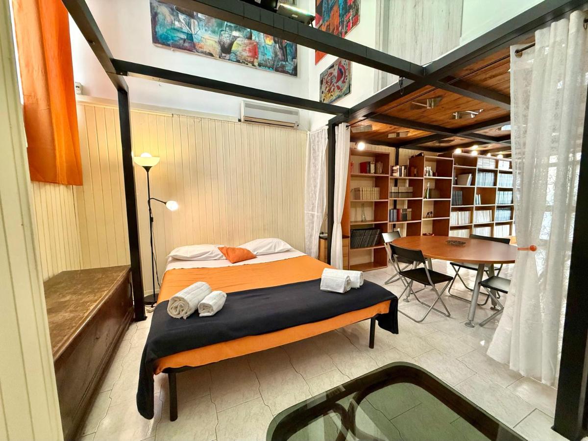 L'atelier - mostra sospesa - 2