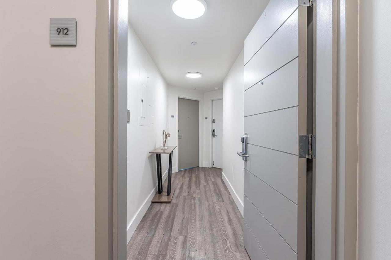 Connected Hotel Arya Studios 2 Beds 2 Baths Kitchen Free 2 Car Parking