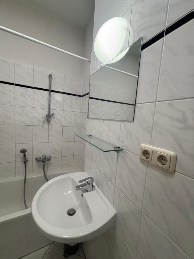 Charming Flat in Creative East Berlin - 3