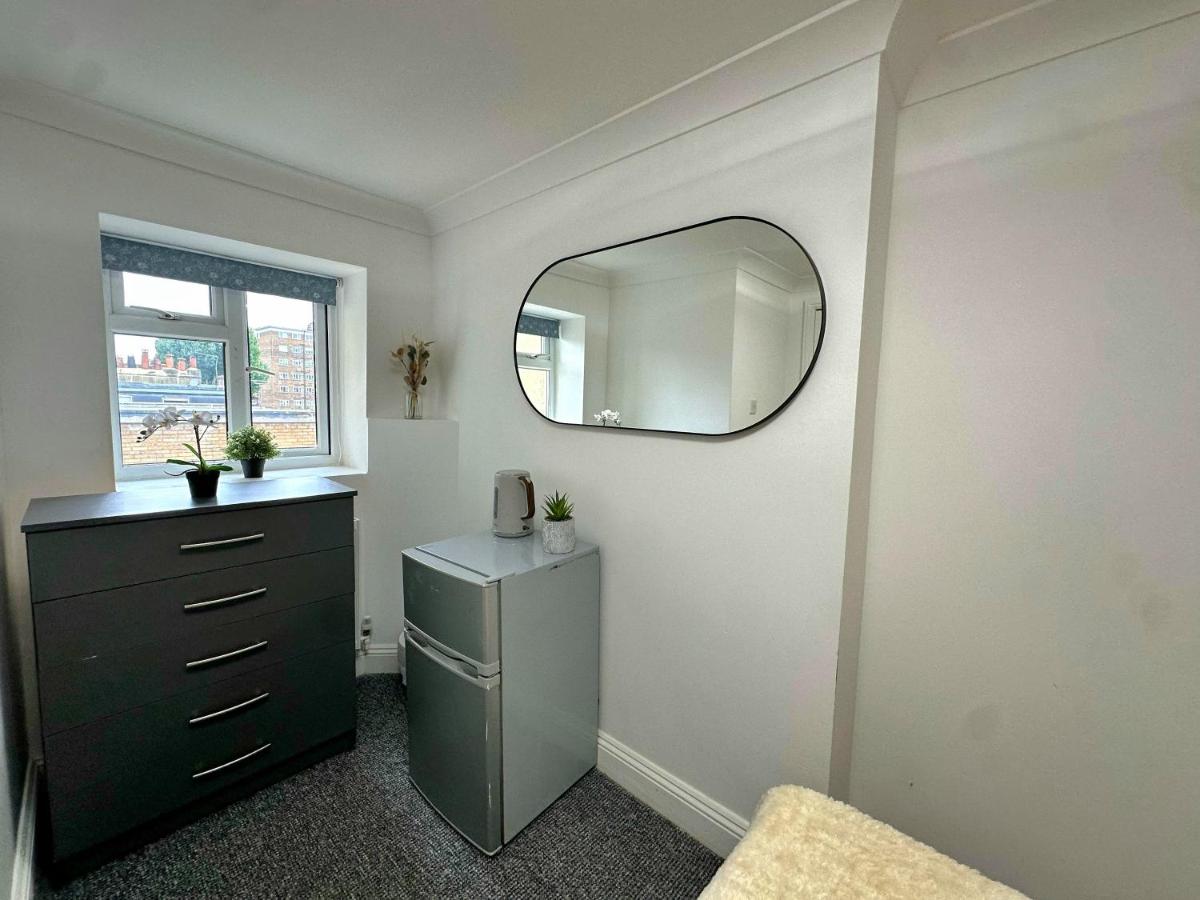 Madrid Double Room - 3