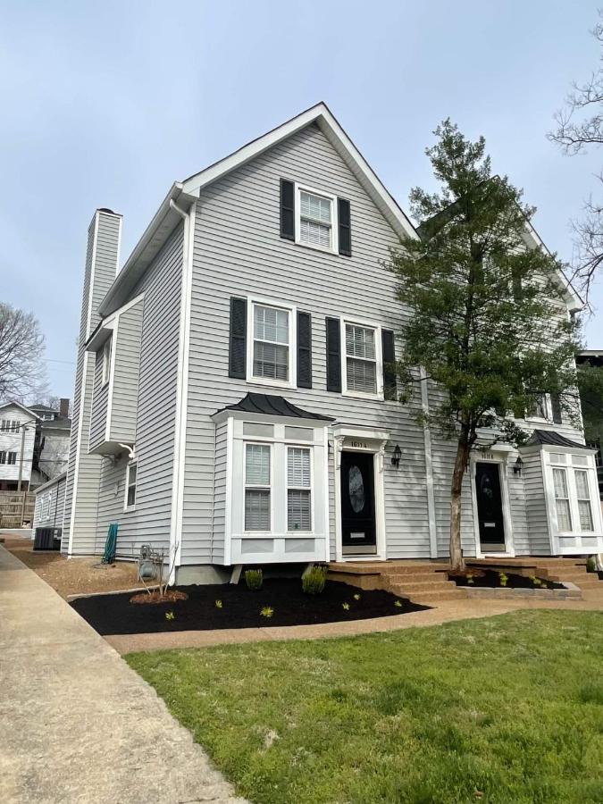 A Luxury Townhouse - Music RowDowntown Nashville