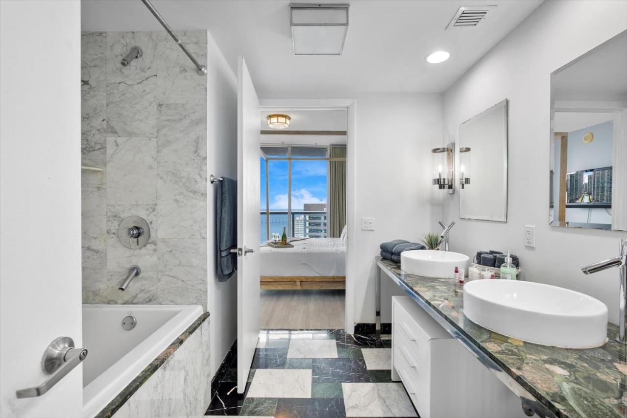 W hotel High end ocean view 2 bedroom at icon brickell - 2