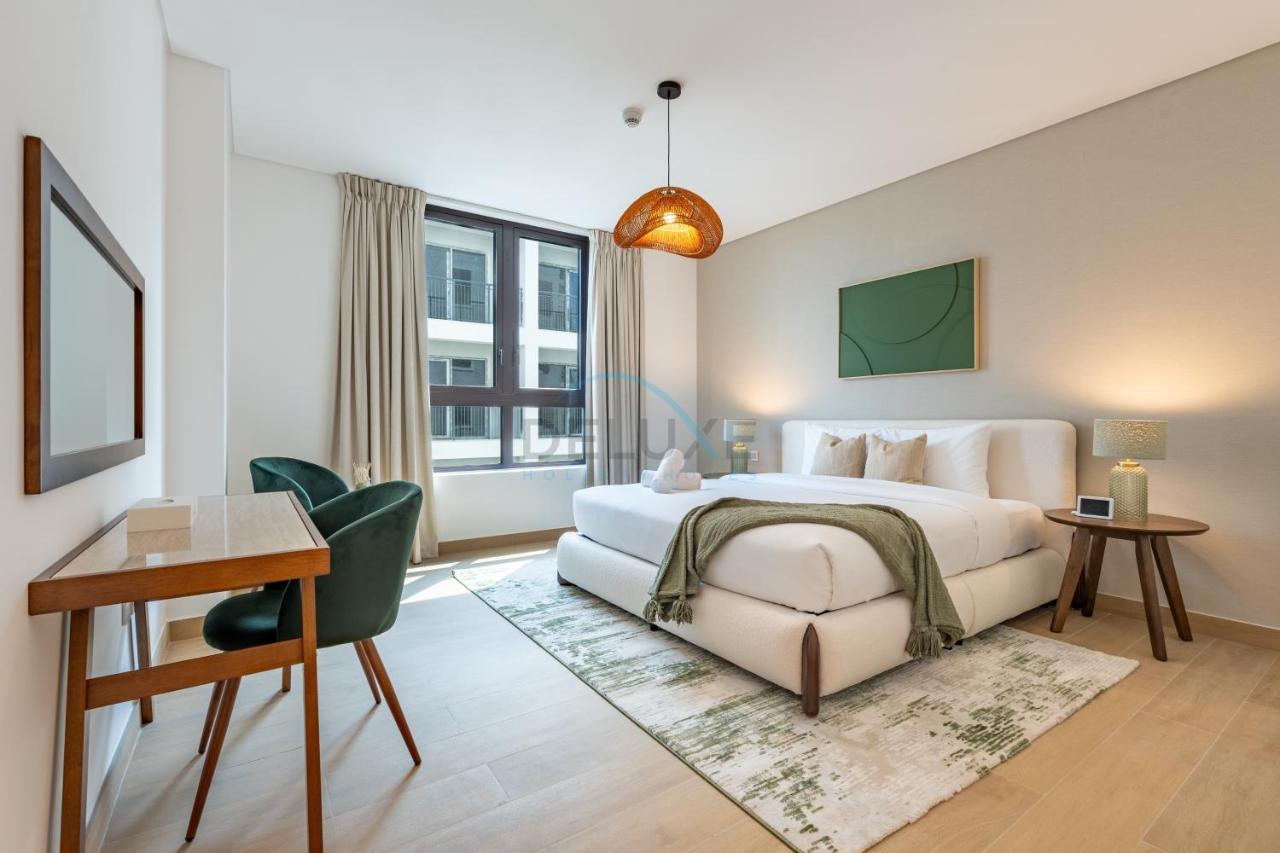 Urban Beachside 2BR with a Glimpse of Burj Khalifa, Near Jumeirah Beaches, Short Drive to Mercato Mall, La Sirene Building 4, Jumeirah by Deluxe Holiday Homes - 2