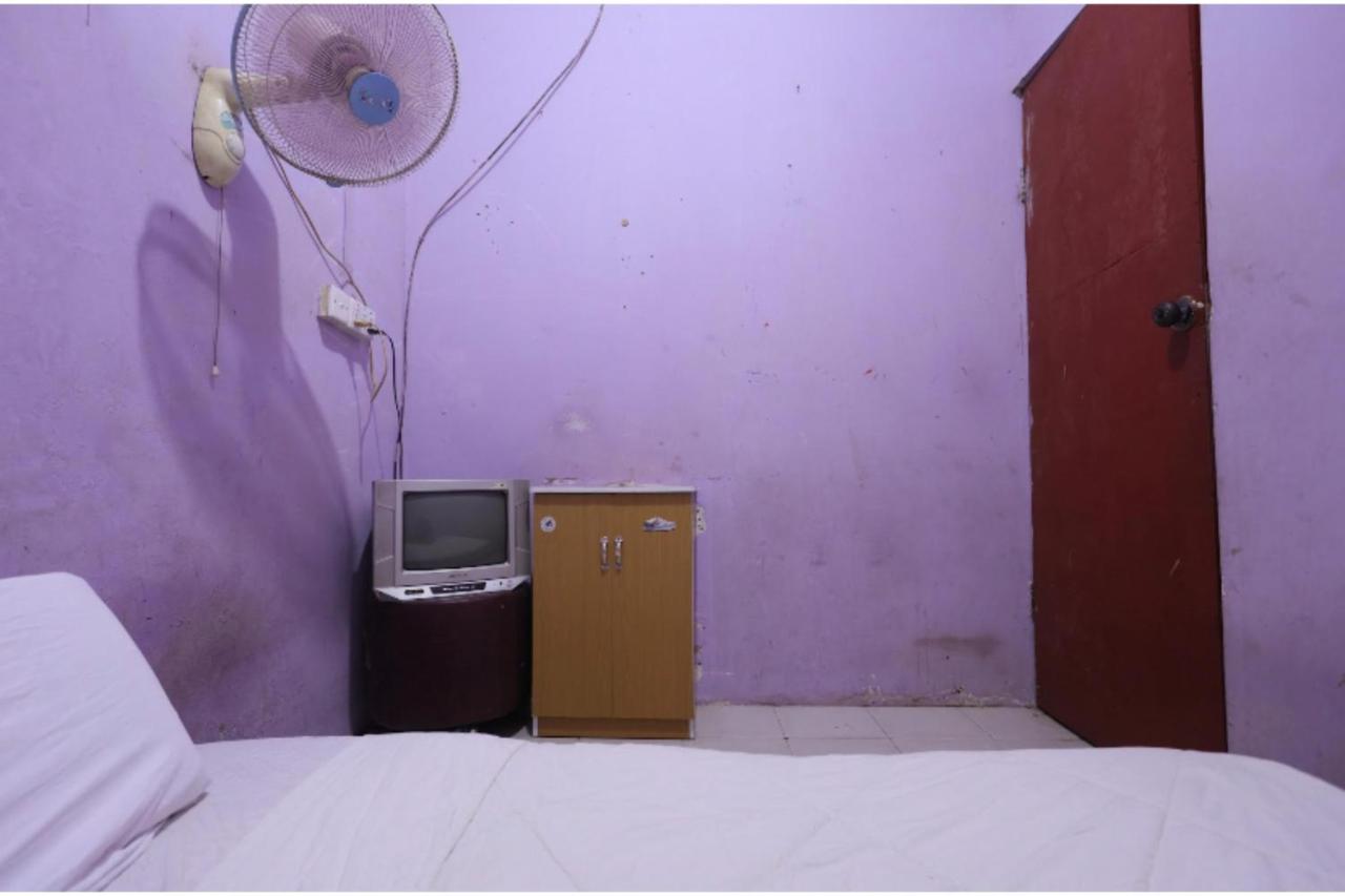SPOT ON 93276 Fendi 2 Homestay SyariahNearPelabuhan Feri Batam Centre - 2