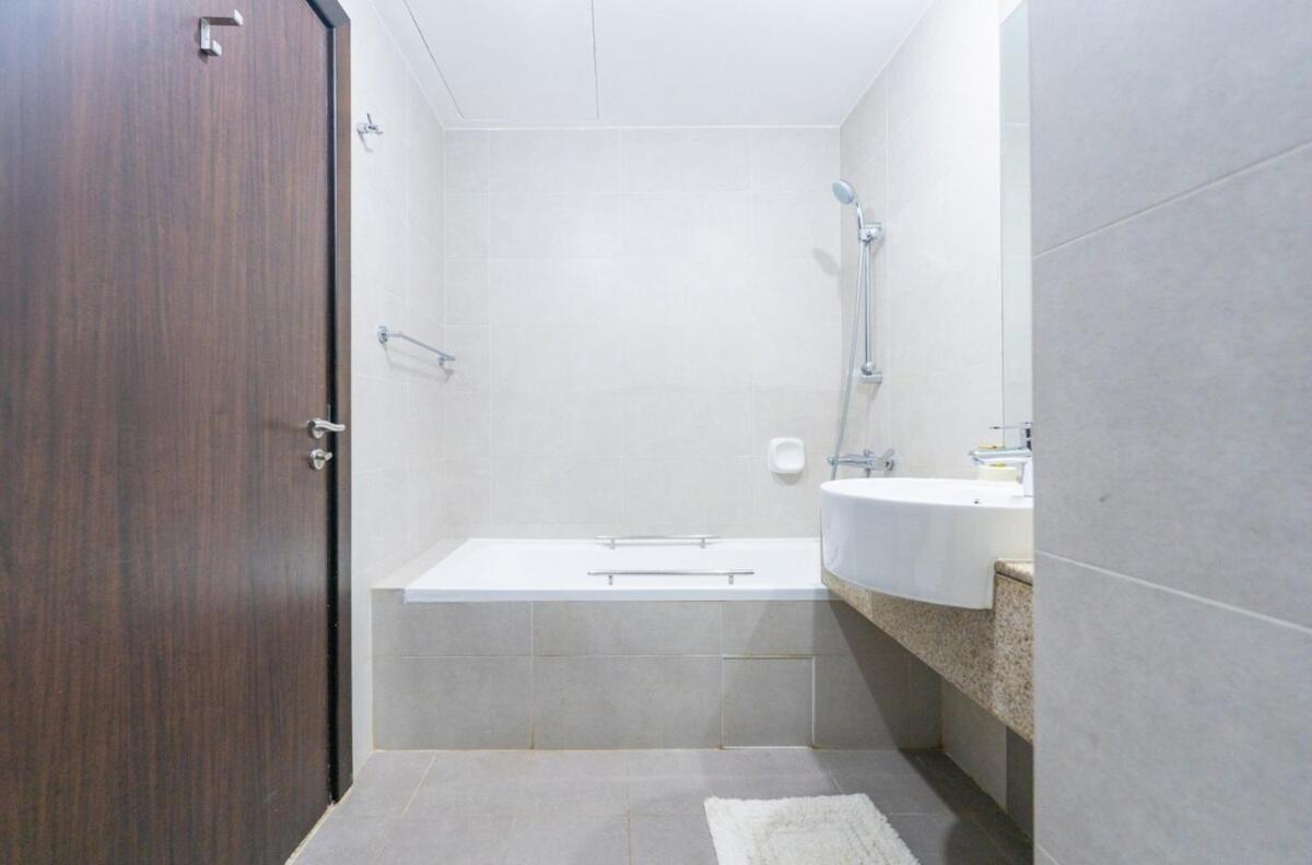 Studio in Sigma 1 Tower by Voyage - 3