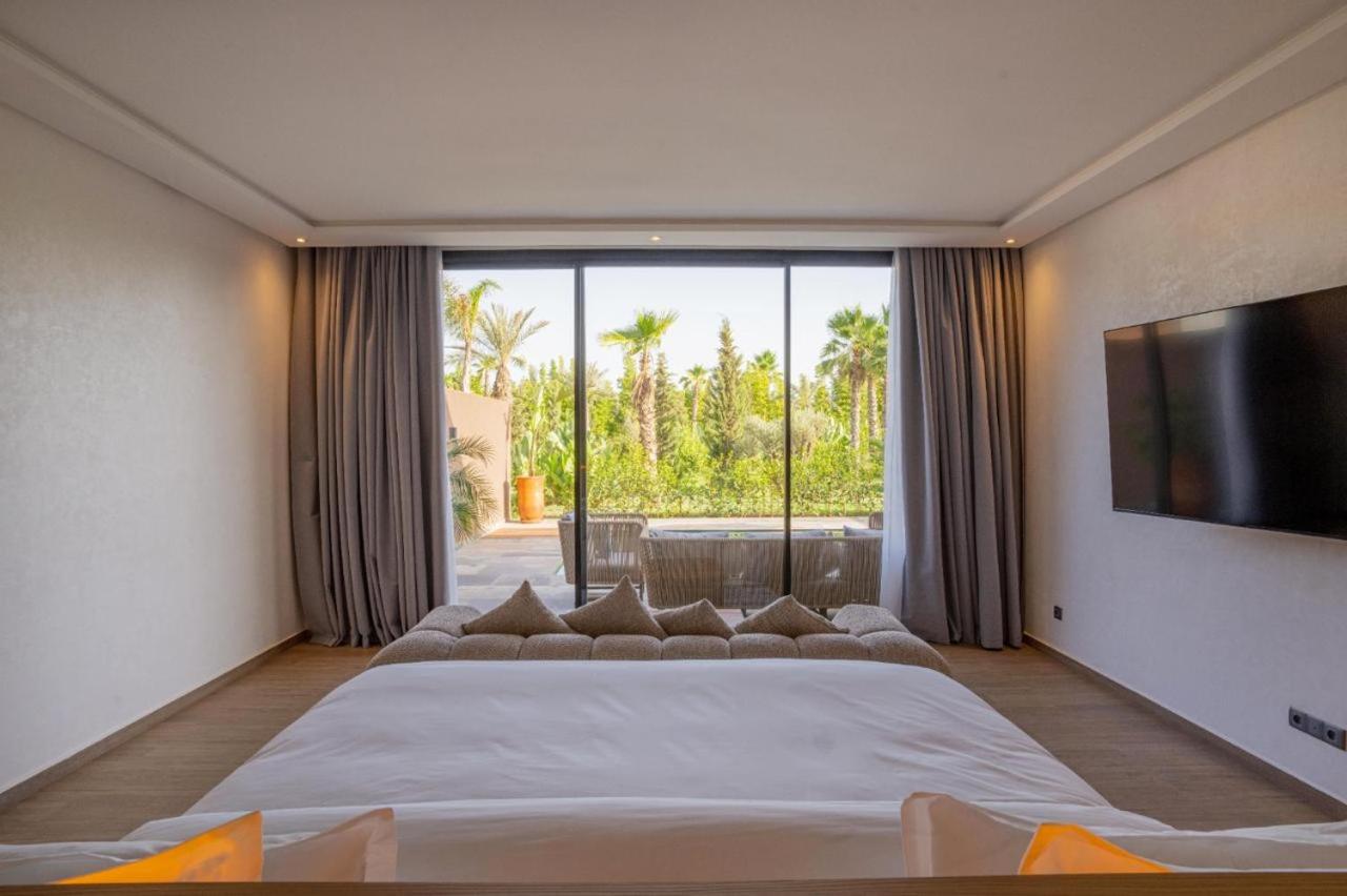 NOMMOS Beach RESORT & POOL CLUB - 2