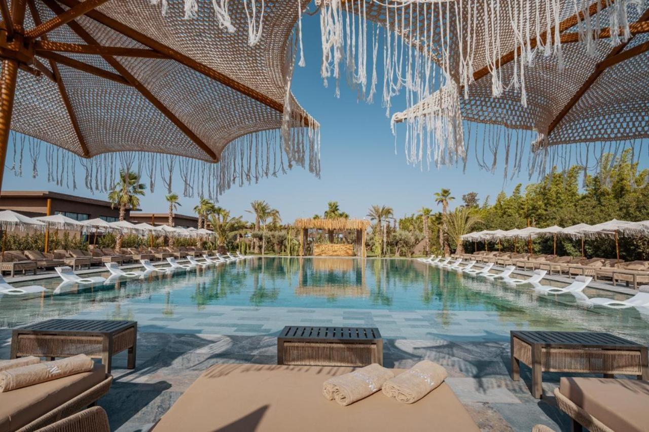 NOMMOS Beach RESORT & POOL CLUB - 4