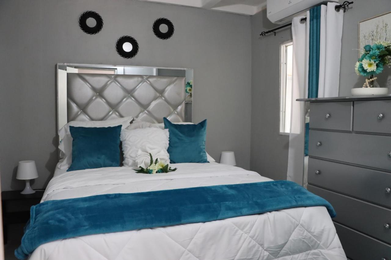 Nyla's Charmed Oasis - 5