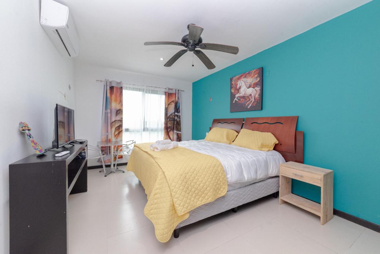 Private Edificio Casa Playa Blanca 2 minutes walking distance to the beach - 4