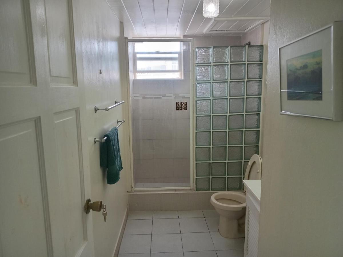 Alleyne Apartments - 2