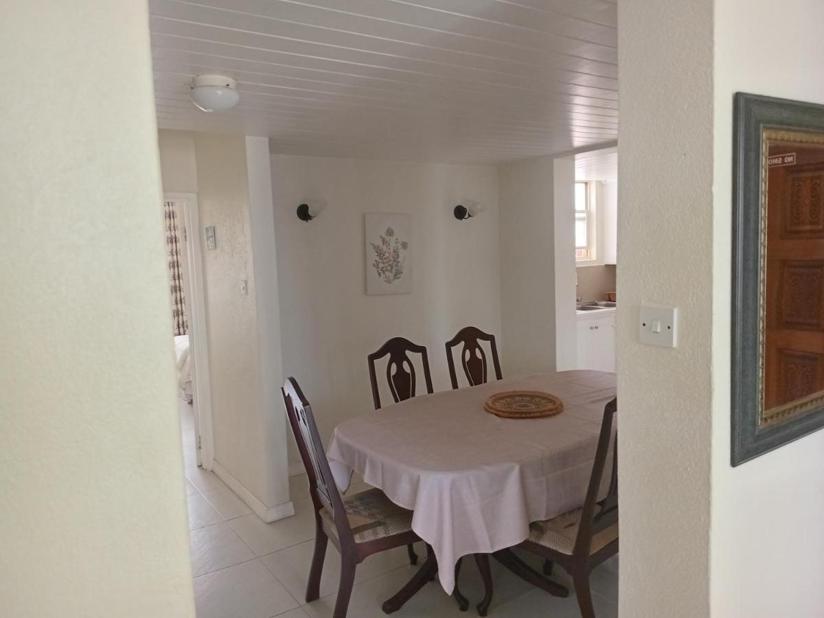 Alleyne Apartments - 3