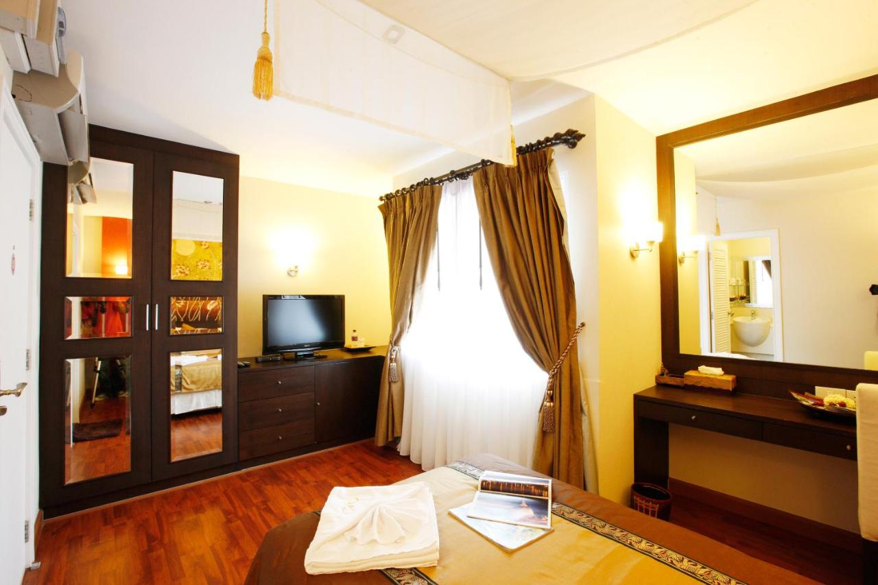 Mirth Sathorn Hotel - 3