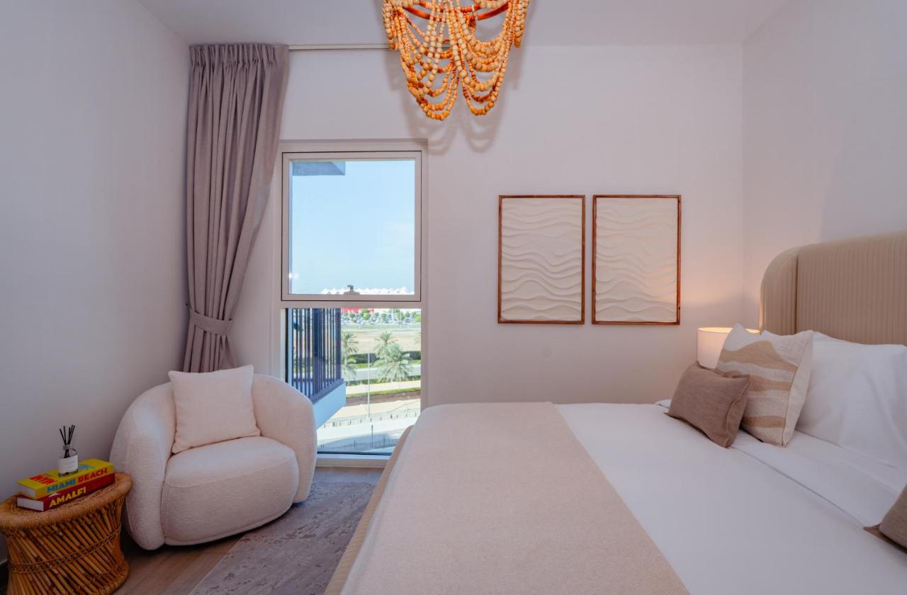 One Bedroom Apartment on Yas Island Near Yas Mall & Theme Parks - 2