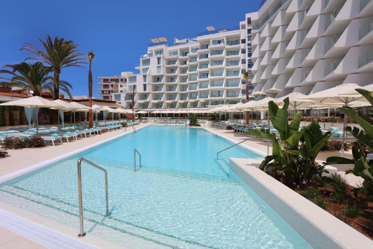 Rooftop swimming pool: Iberostar Selection Playa de Palma
