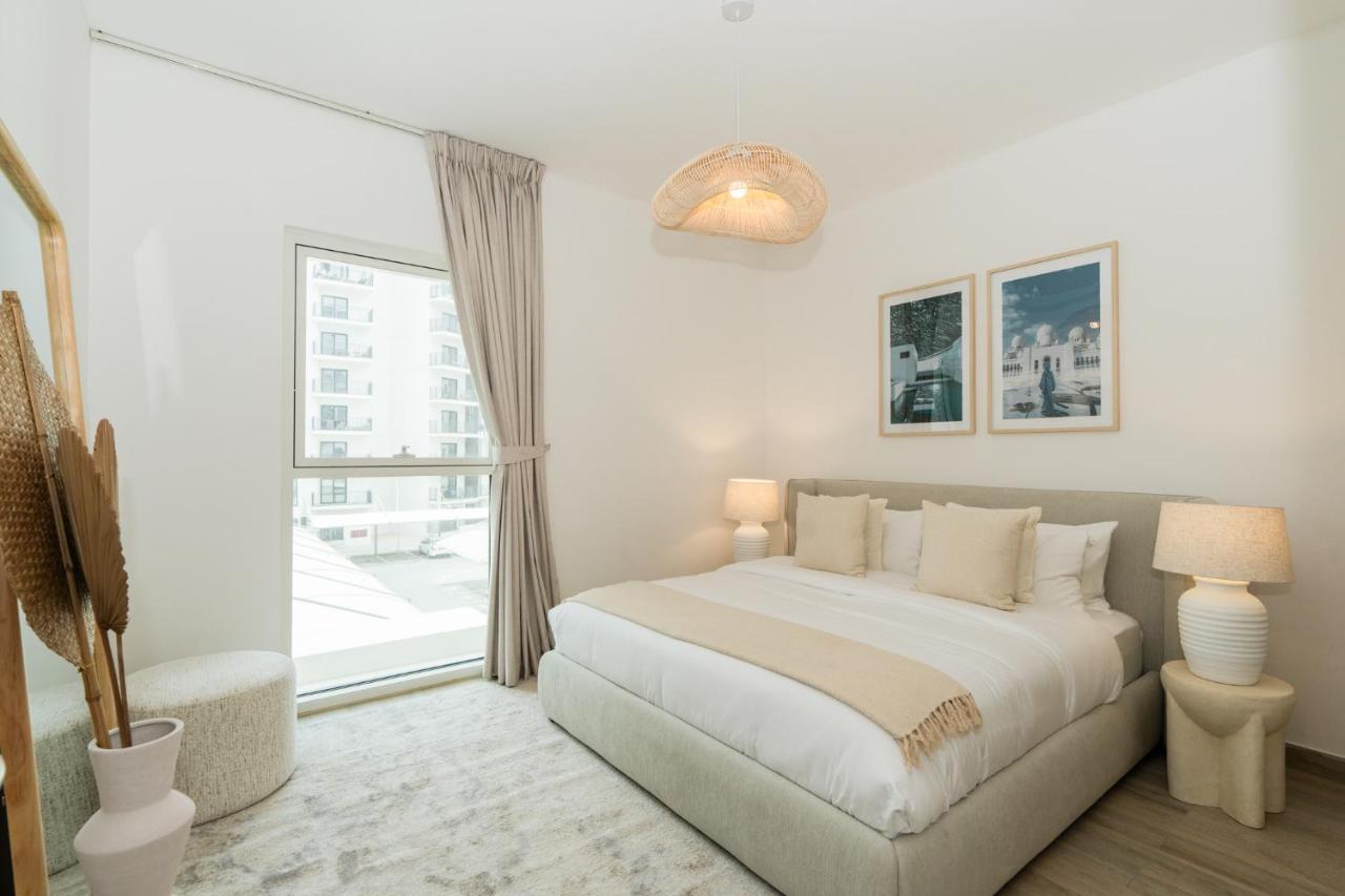 One Bedroom Apartment on Yas Island Near Yas Mall & Theme Parks - 2