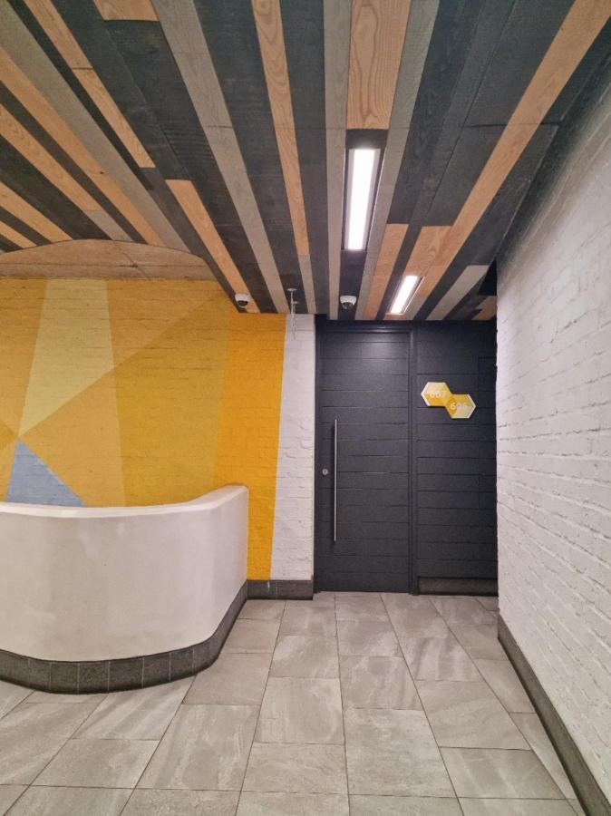 Matrix by Smart City Stays - 3