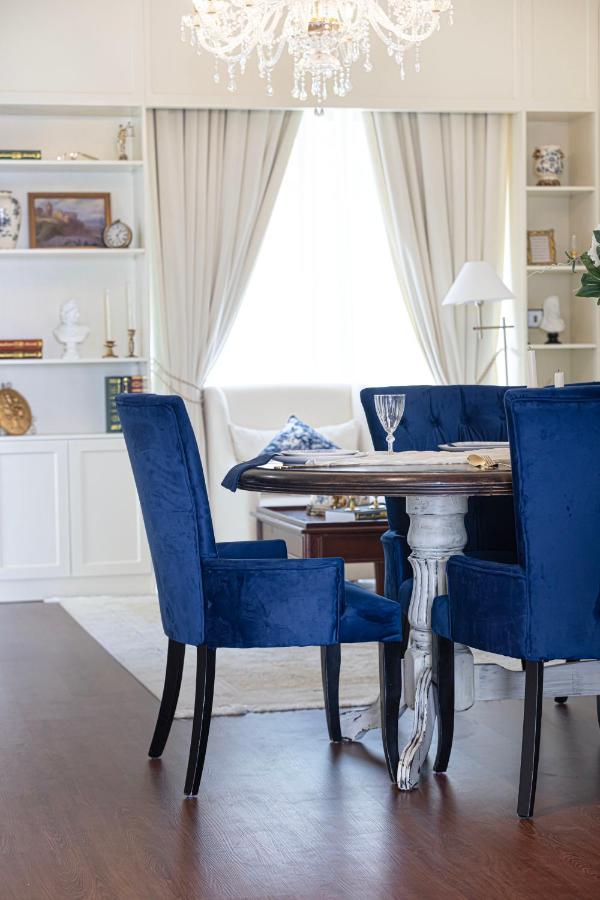 Abu Dhabi 4BR Villa - Victorian-Inspired Stay - 5