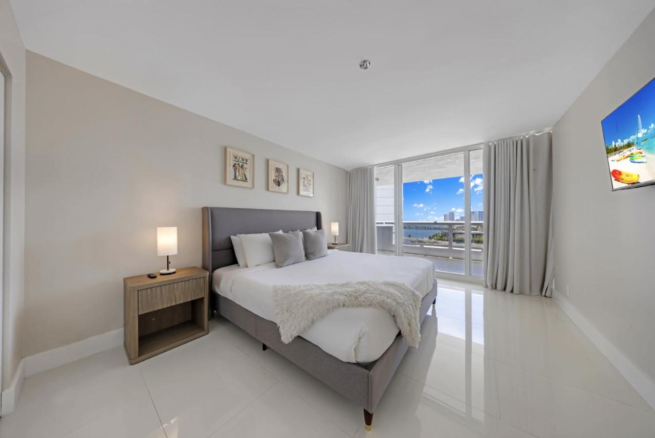 StayCozy Apartments at The Grand - 2