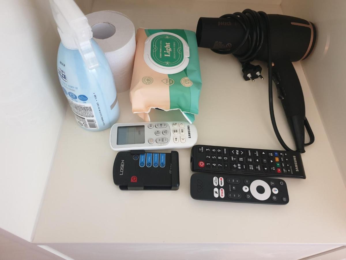 3415#Gangnam Urban Vogue Suites #Top-rated Unit # All-New Furniture & Peaceful Vibe# Sinnonhyeon 1min - 4