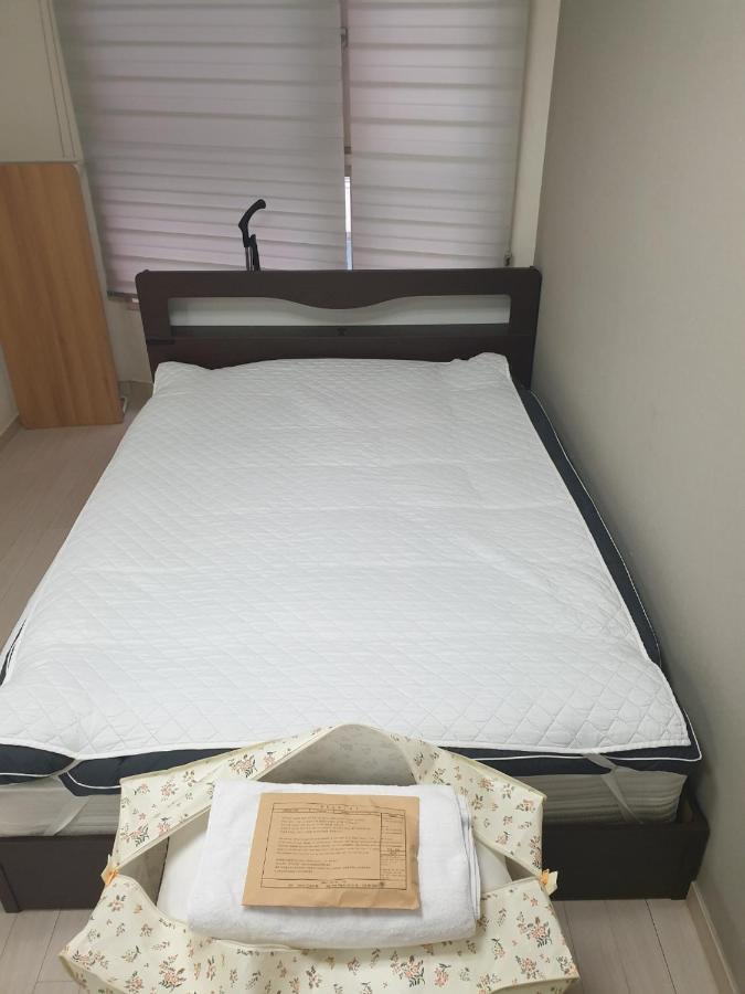 3415#Gangnam Urban Vogue Suites #Top-rated Unit # All-New Furniture & Peaceful Vibe# Sinnonhyeon 1min - 5