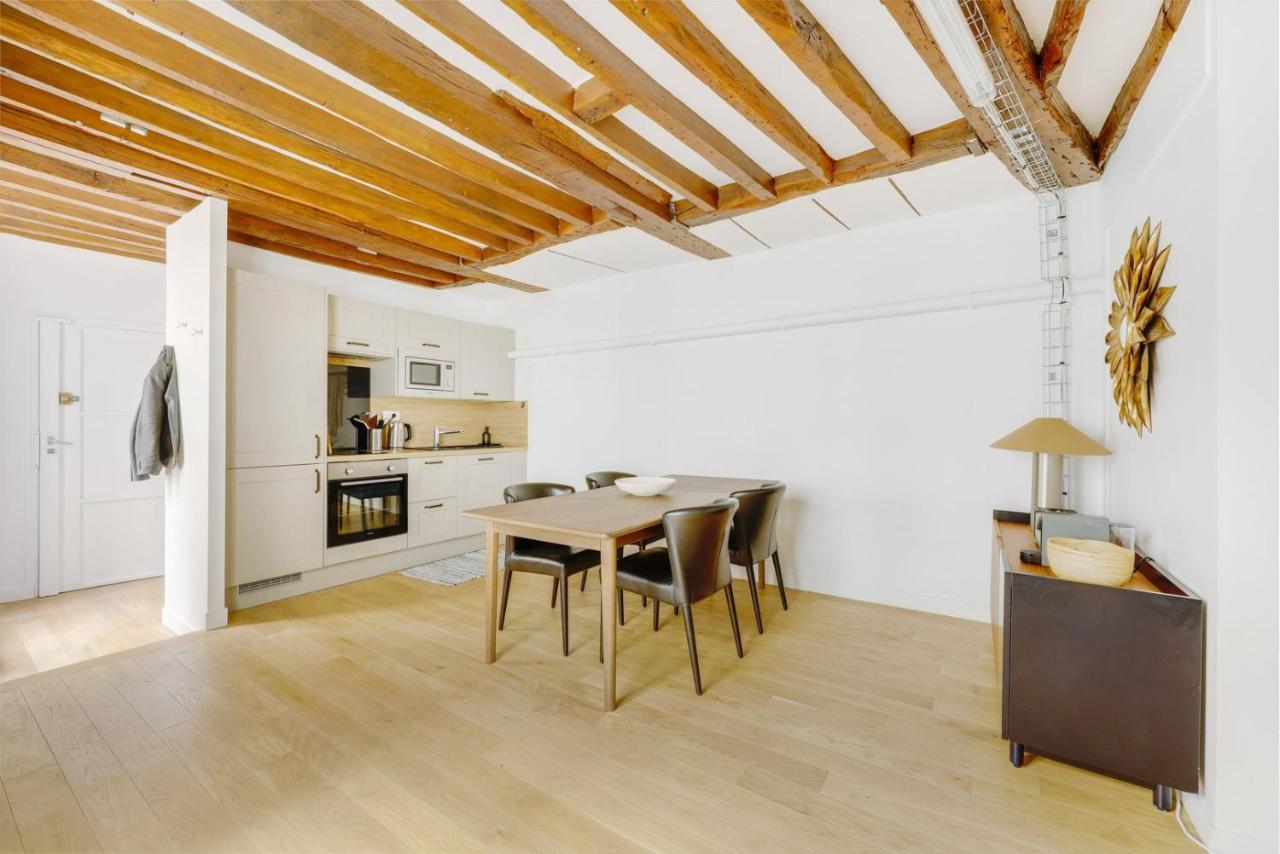 Paris Marais Bretagne Temple - 5