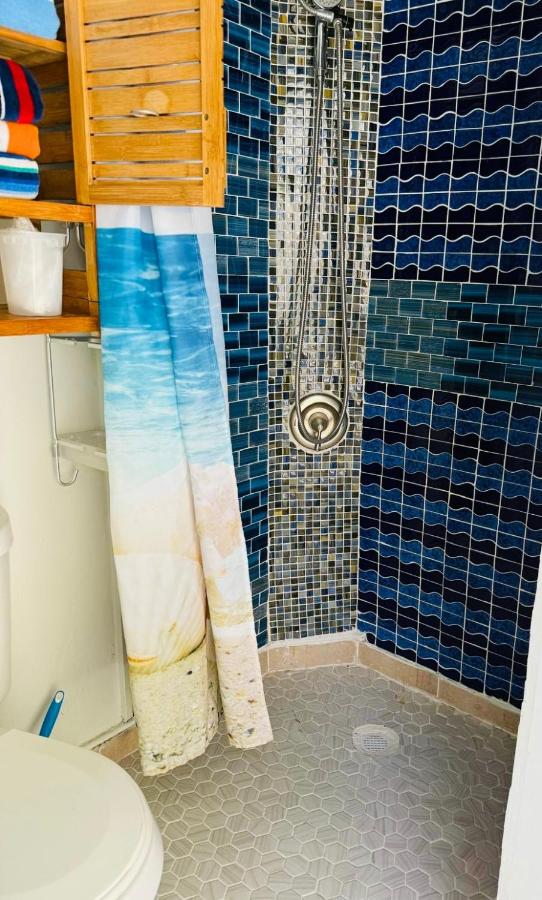 Love Story Pool House, free parking & BBQ - 3