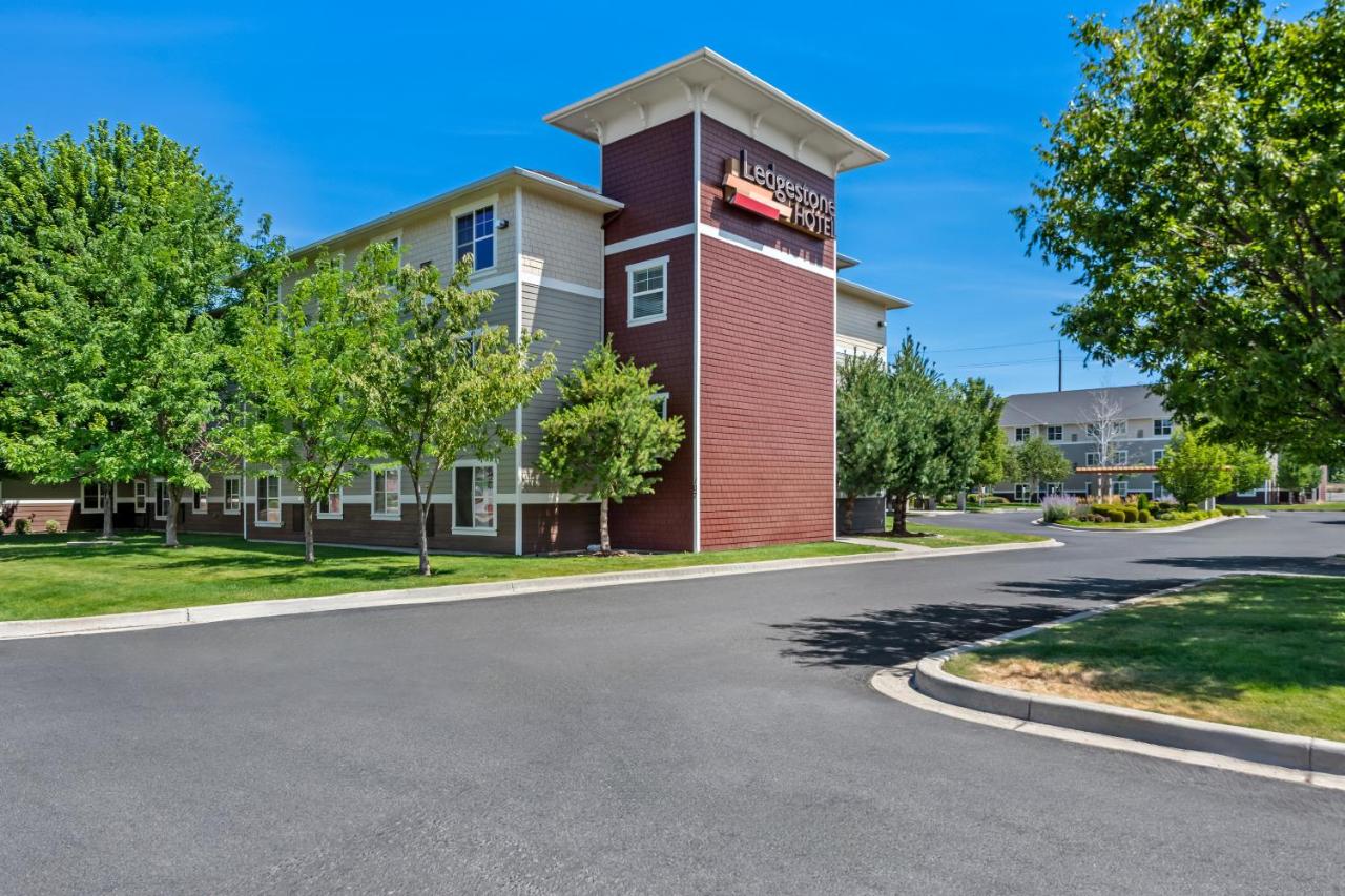 Ledgestone Suites Hotel Yakima — photo 14