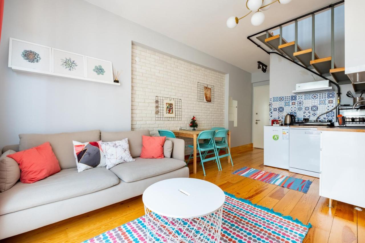 Entire Building for Large Groups and Families w Elevator and 5 Bathrooms - 4