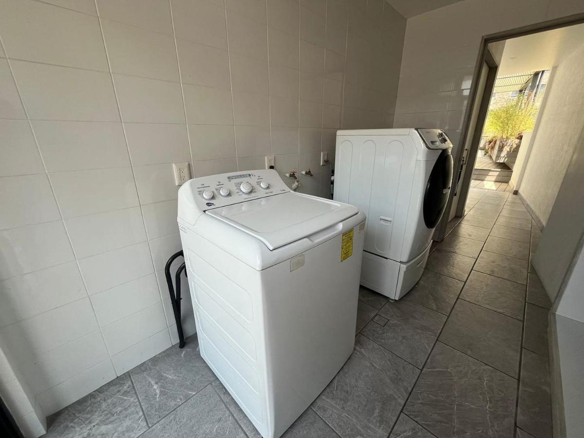 Insurgentes Area APT Balcony, Outdoor Lounge - 4