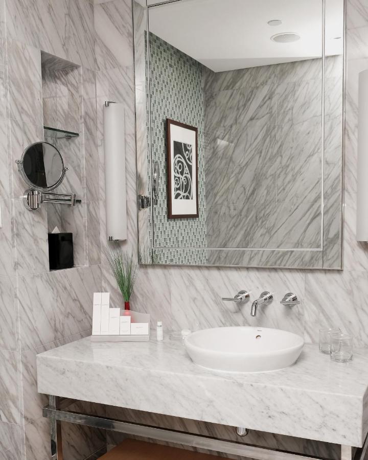 Carlton Hotel Singapore - 2