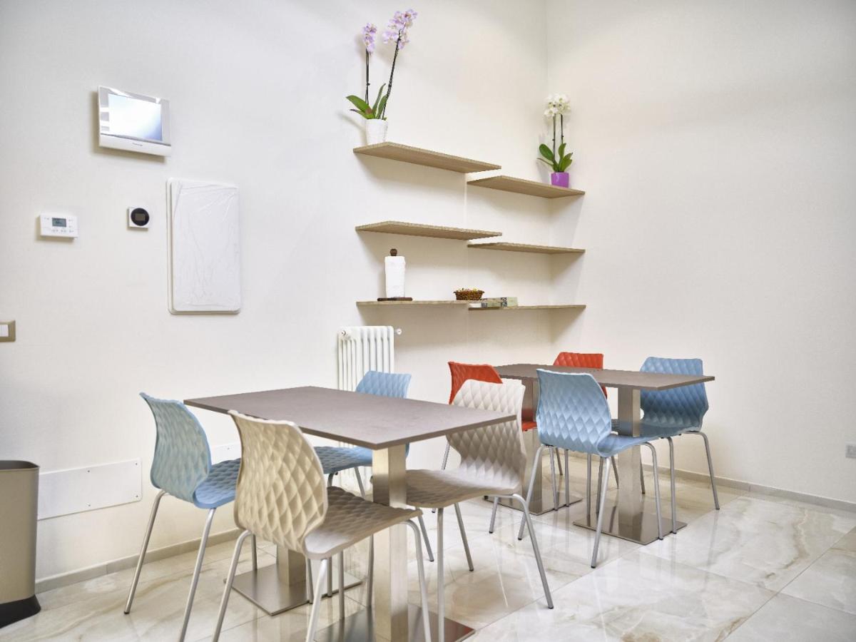 King Vittorio Guest House - 4