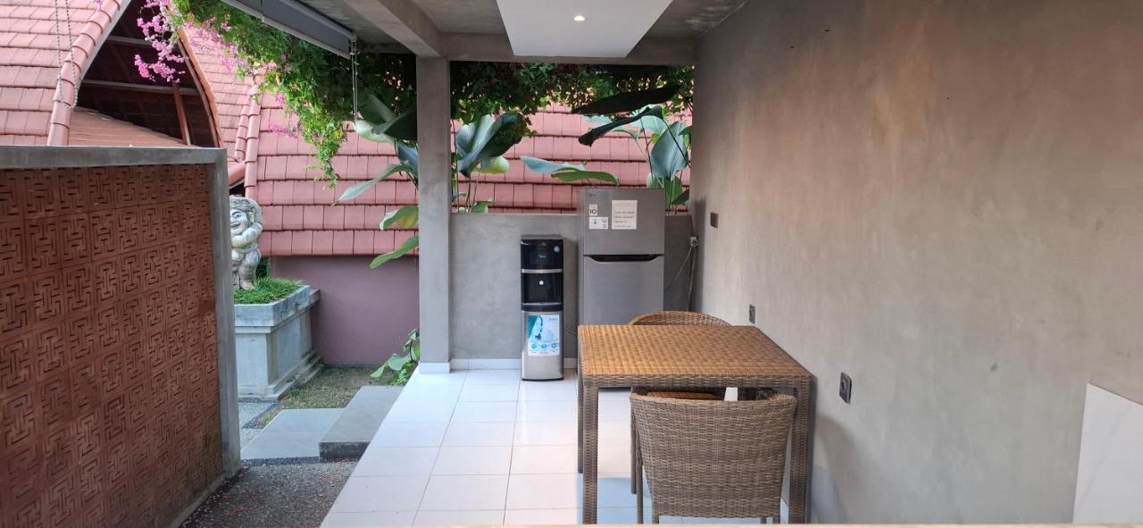 Uma Mani Villa Jimbaran - 5