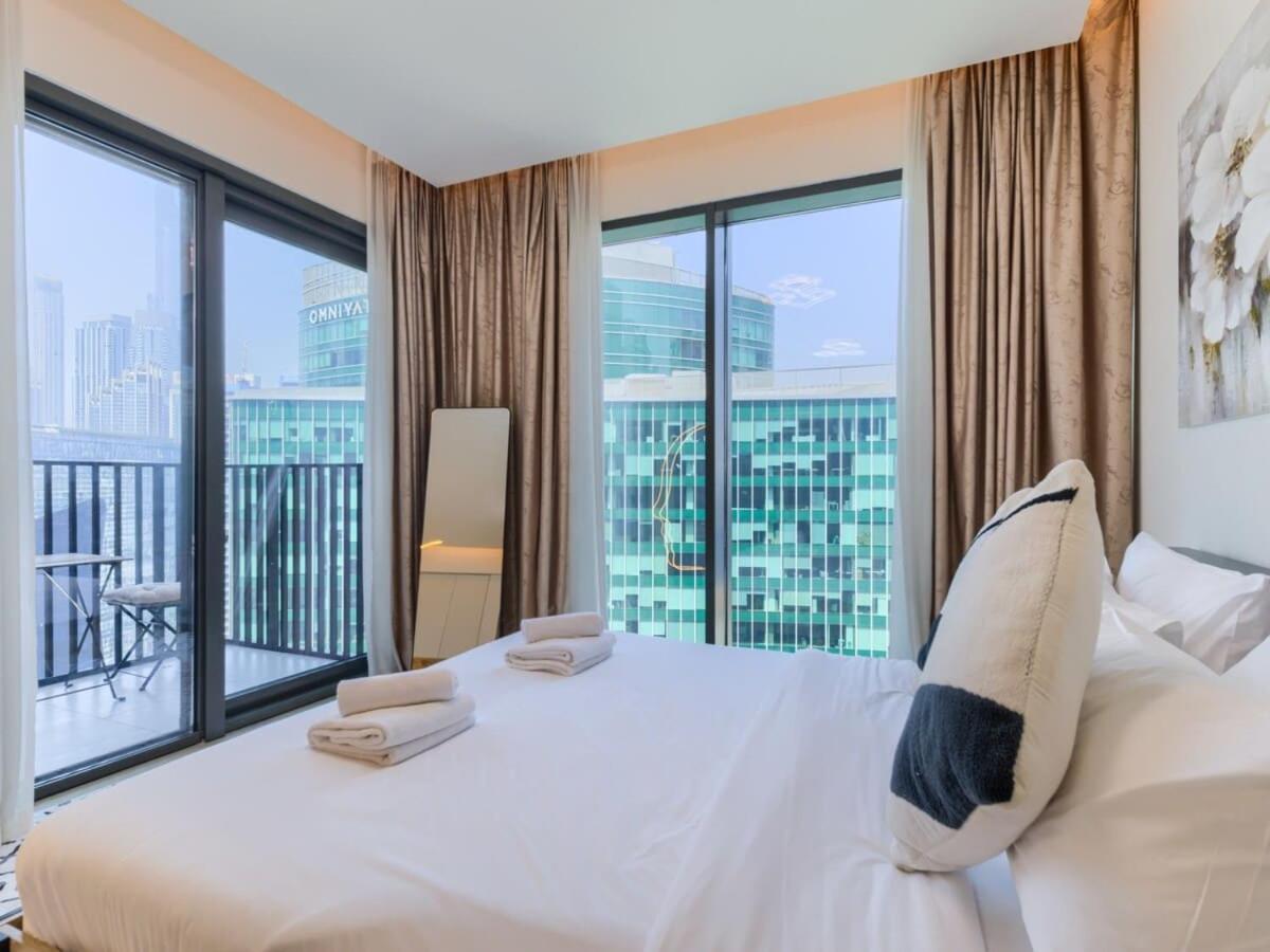 TRPS - Ahad Residences, Business Bay - Full Burj Khalifa View - Modern Furnished Studio - 3