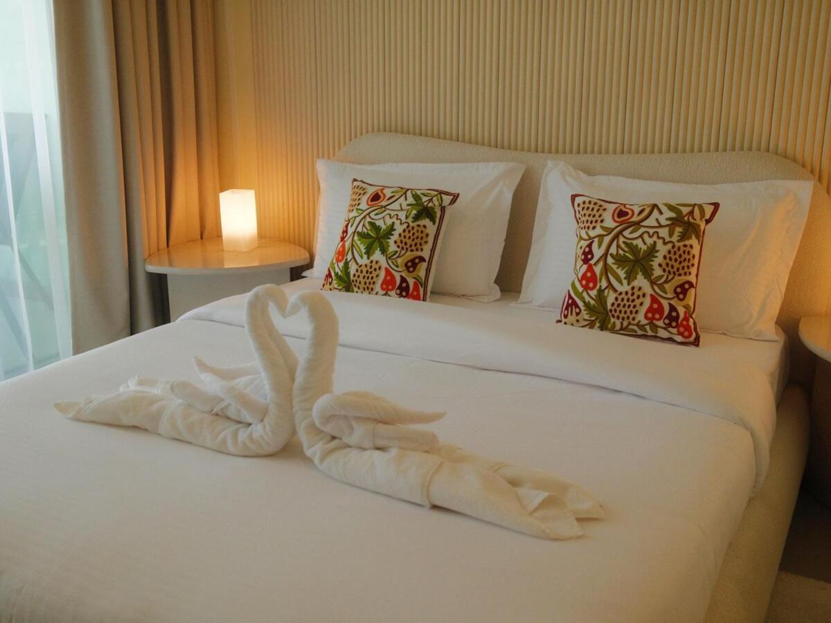 Burj Khalifa View Luxe 2BR x Connected to Dubai Mall - 3