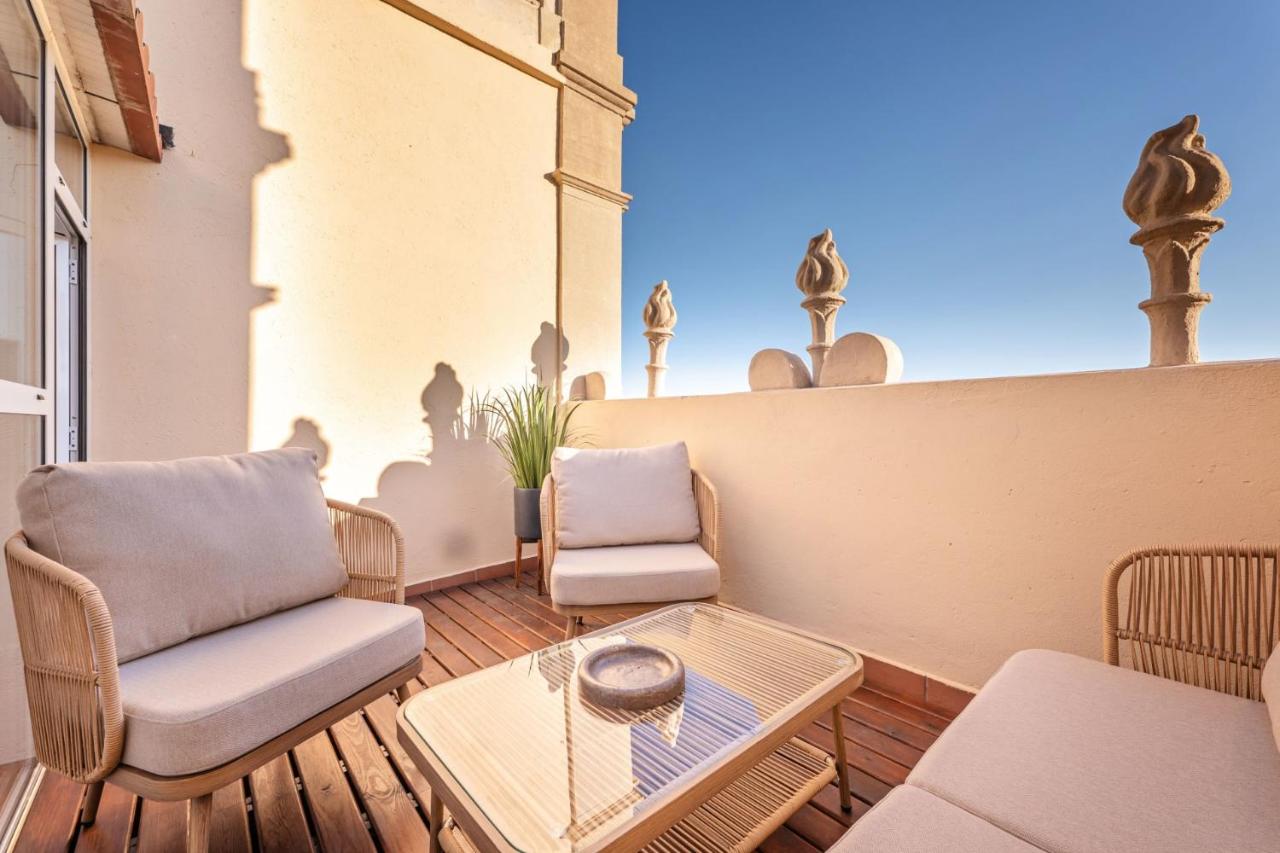 The Diagonal Suites Atic by Sweett - 2