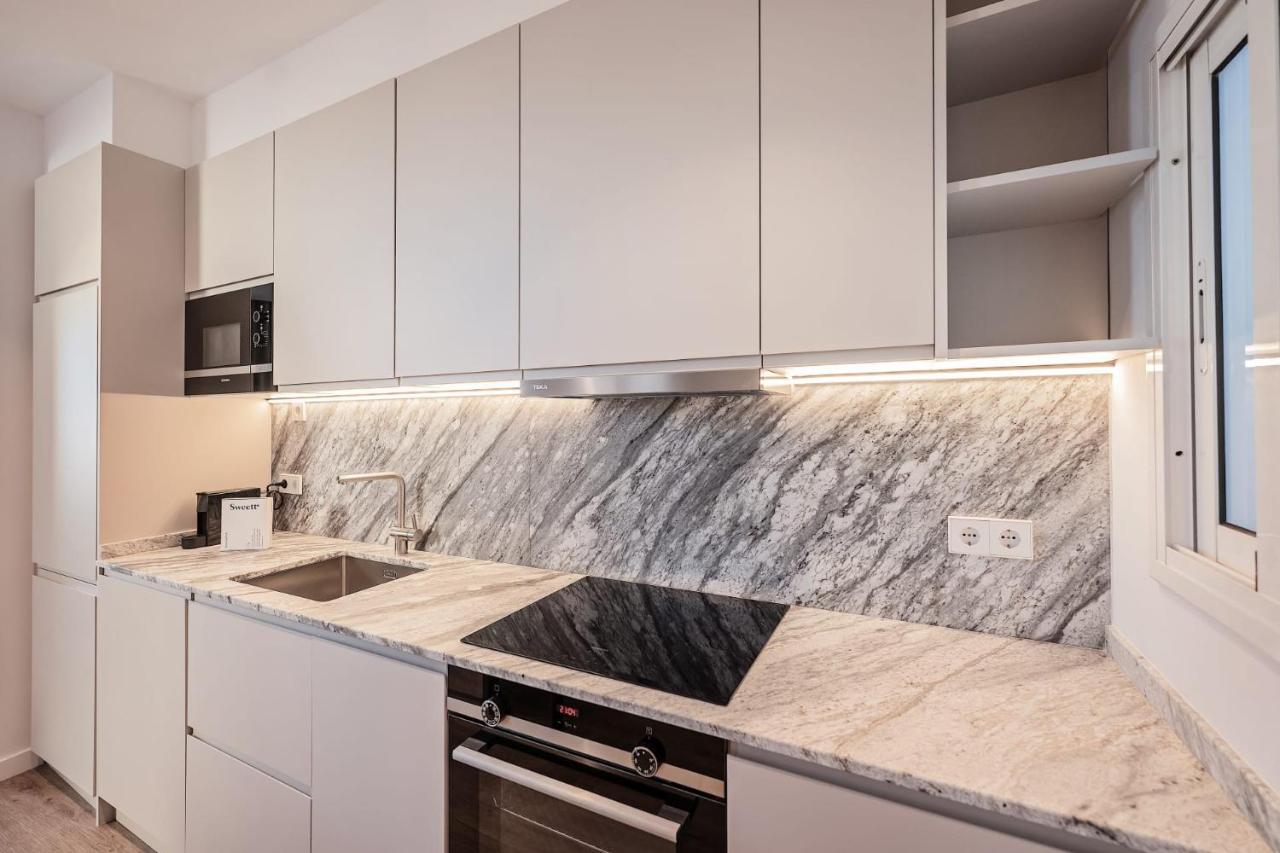 The Diagonal Suites Atic by Sweett - 5